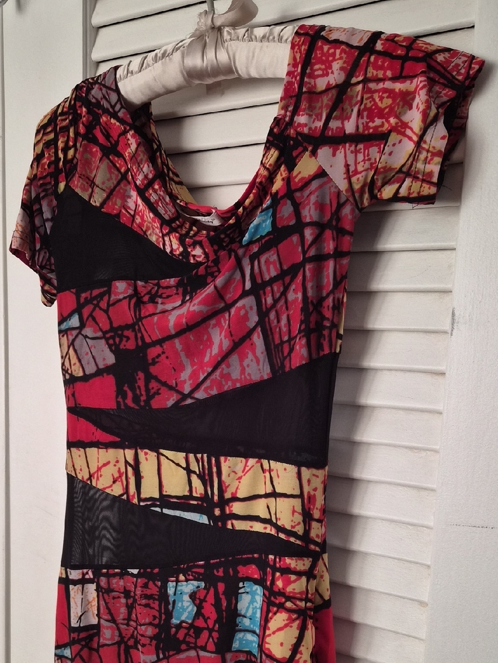 Abstract Red Pattern Short Sleeve Dress - Picture 5 of 5